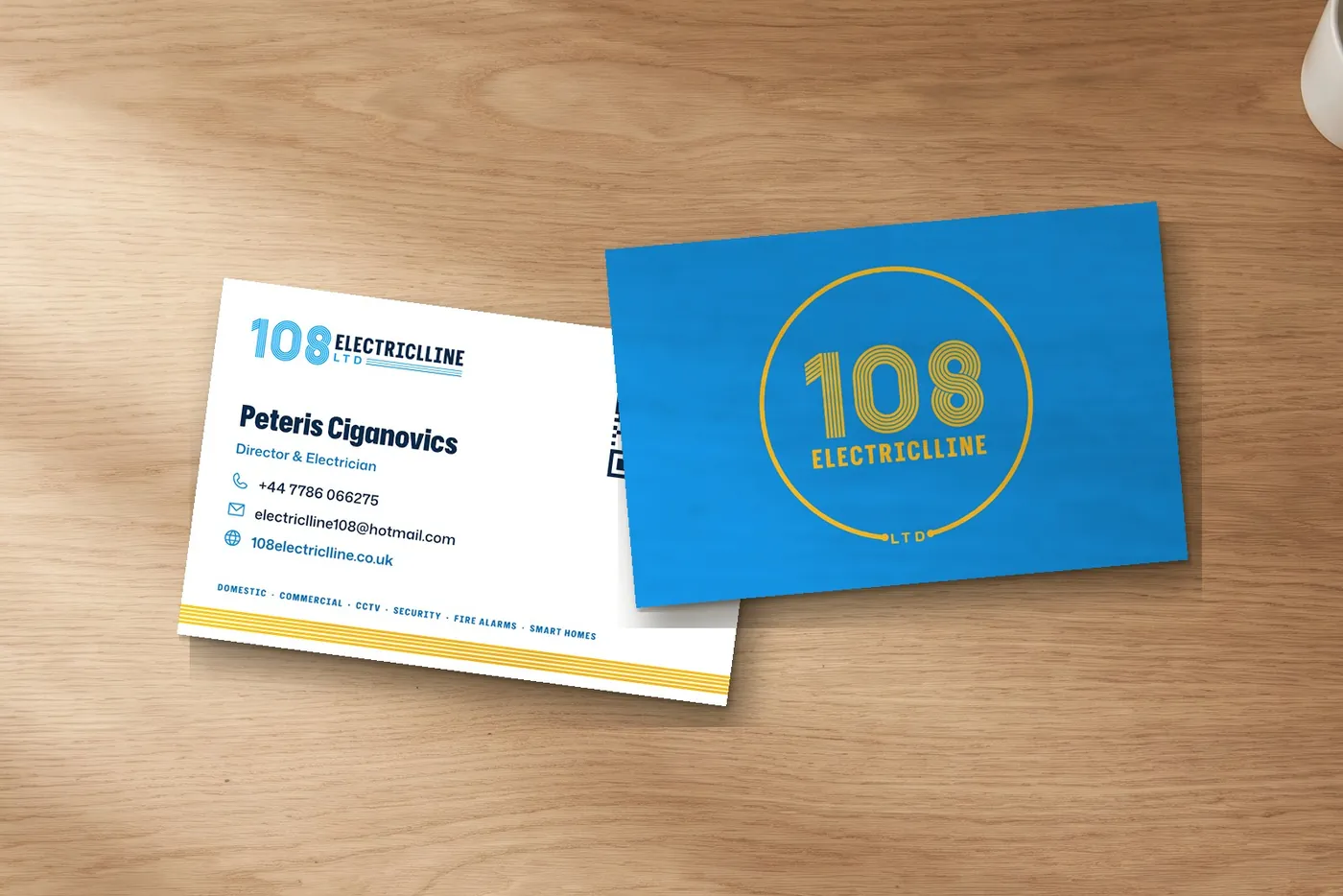 108 Electriclline: Business cards with a QR code to the site
